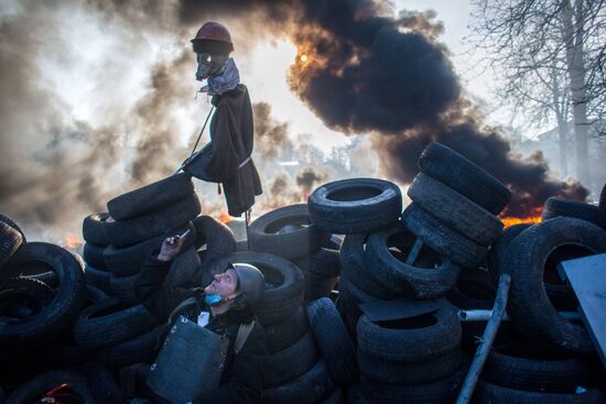 Mass protests in Kiev: Update