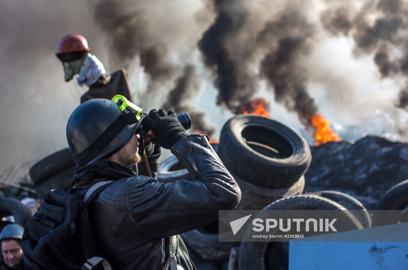 Mass protests in Kiev: Update