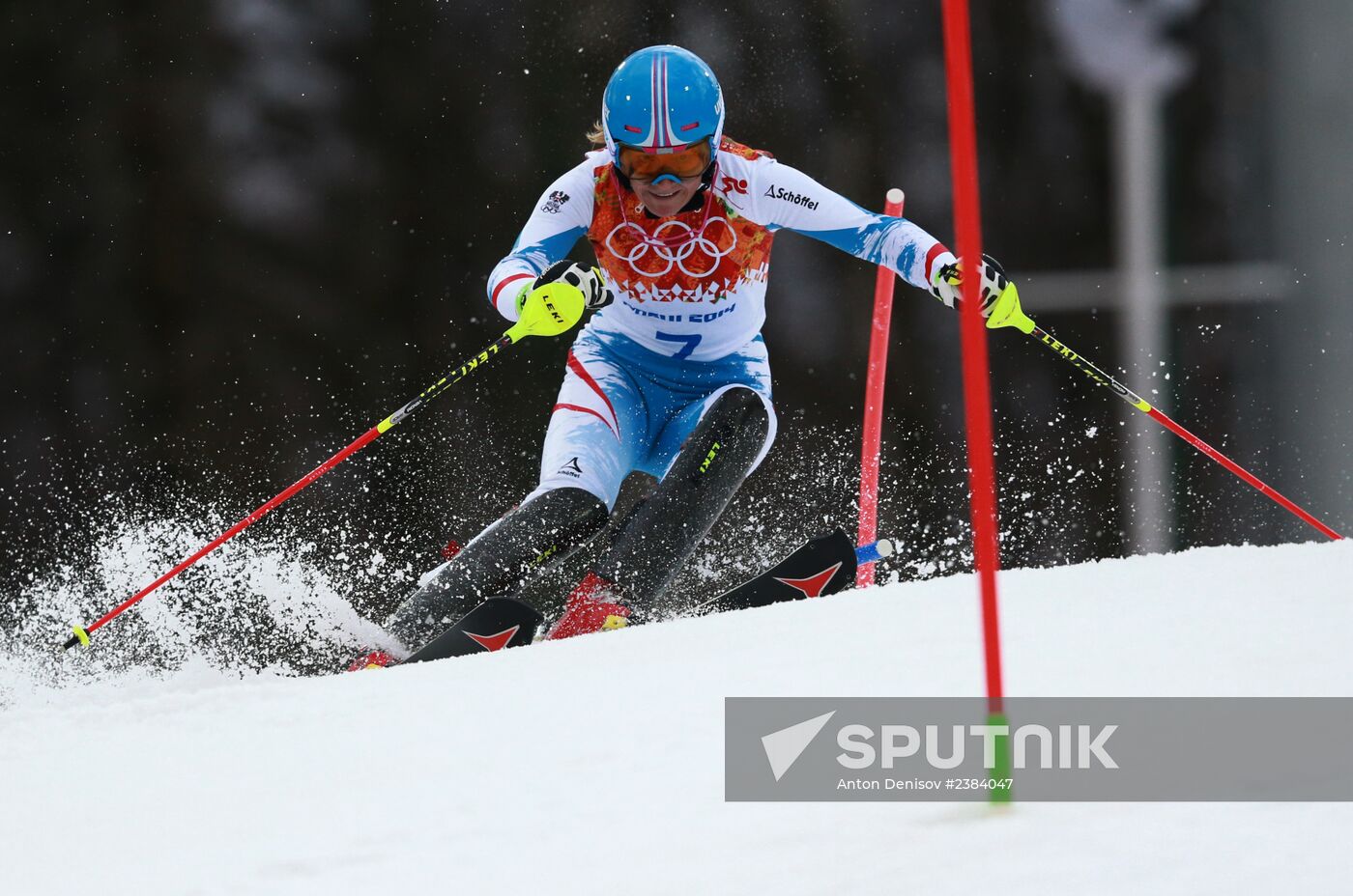 2014 Winter Olympics. Alpine skiing. Women. Slalom