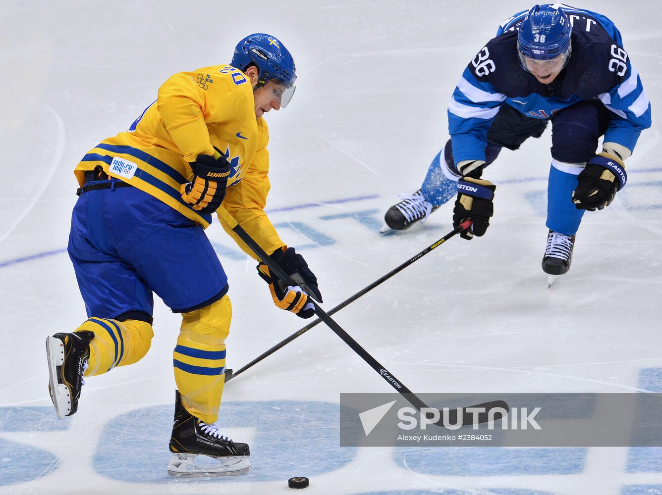 2014 Winter Olympics. Ice hockey. Men. Sweden vs. Finland