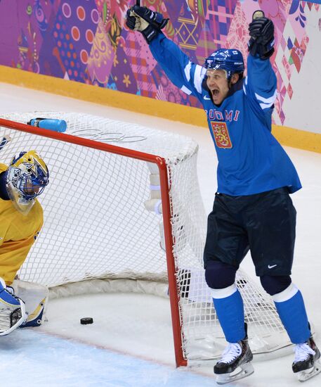 2014 Winter Olympics. Ice hockey. Men. Sweden vs. Finland