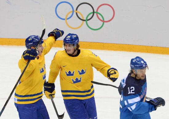 2014 Winter Olympics. Ice hockey. Men. Sweden vs. Finland