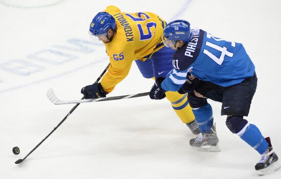 2014 Winter Olympics. Ice hockey. Men. Sweden vs. Finland
