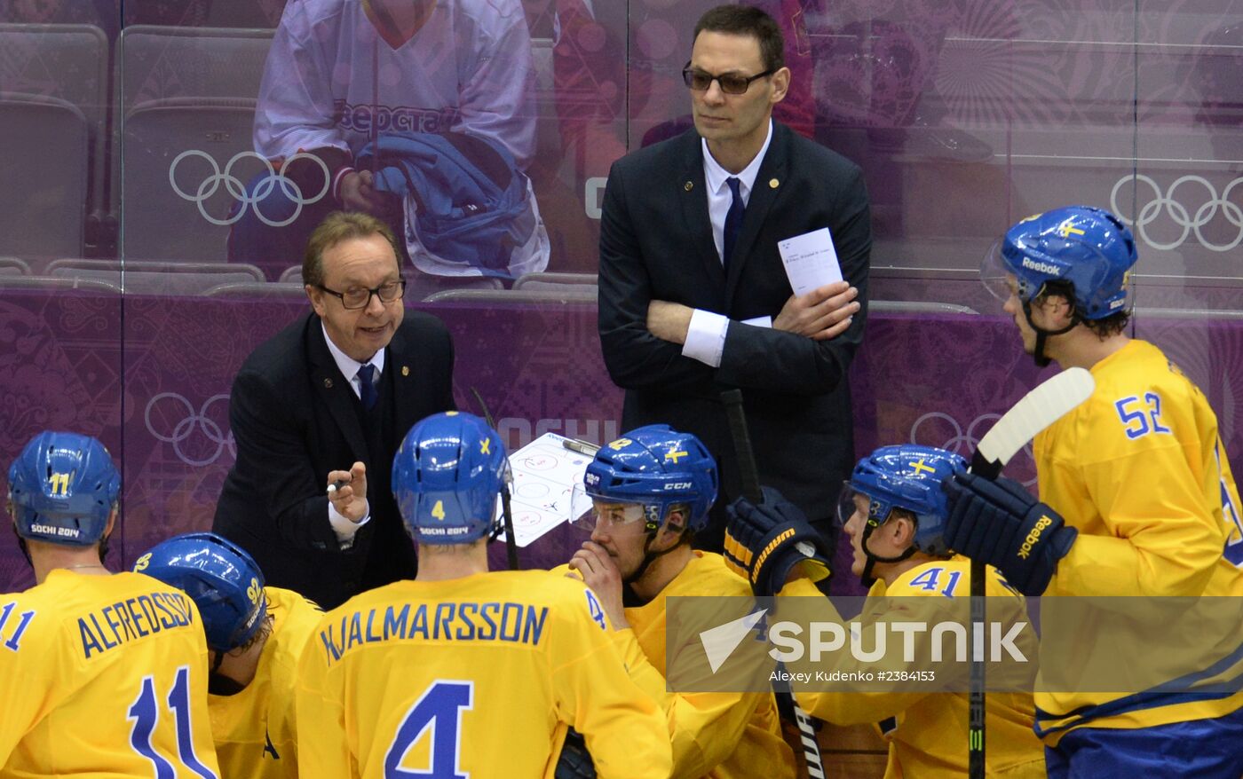 2014 Winter Olympics. Ice hockey. Men. Sweden vs. Finland