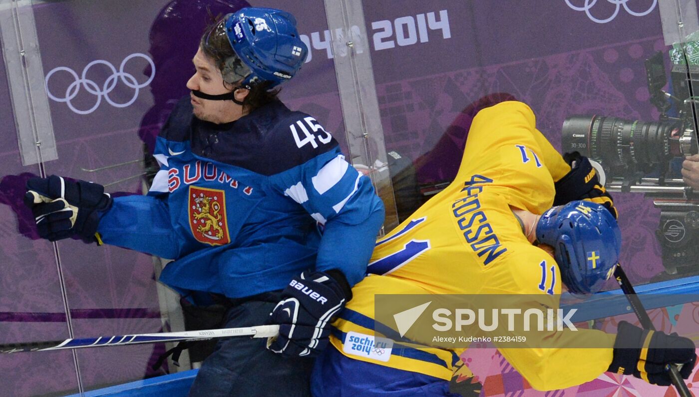 2014 Winter Olympics. Ice hockey. Men. Sweden vs. Finland