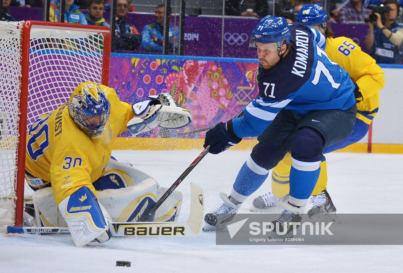 2014 Winter Olympics. Ice hockey. Men. Sweden vs. Finland