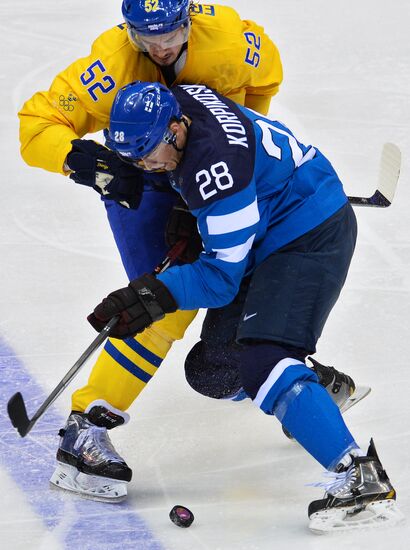 2014 Winter Olympics. Ice hockey. Men. Sweden vs. Finland