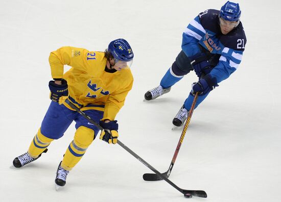 2014 Winter Olympics. Ice hockey. Men. Sweden vs. Finland