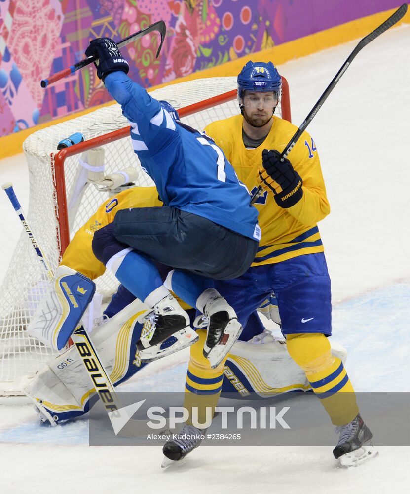 2014 Winter Olympics. Ice hockey. Men. Sweden vs. Finland