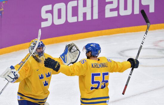 2014 Winter Olympics. Ice hockey. Men. Sweden vs. Finland