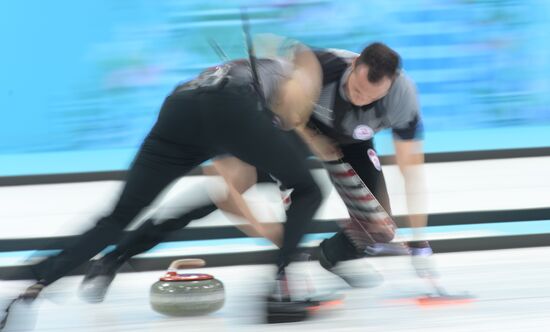 2014 Olympics. Curling. Men. Final match