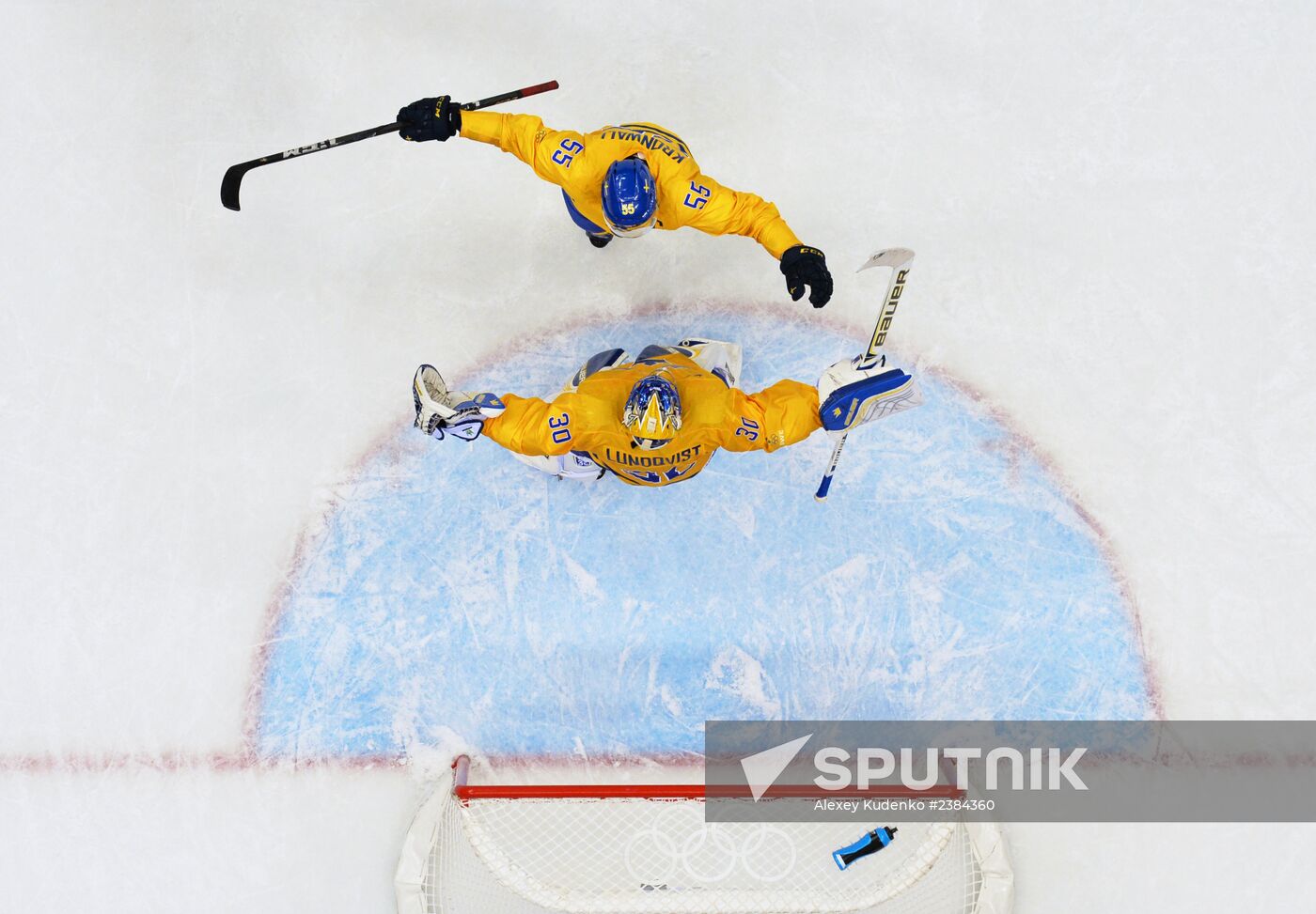 2014 Winter Olympics. Ice hockey. Men. Sweden vs. Finland