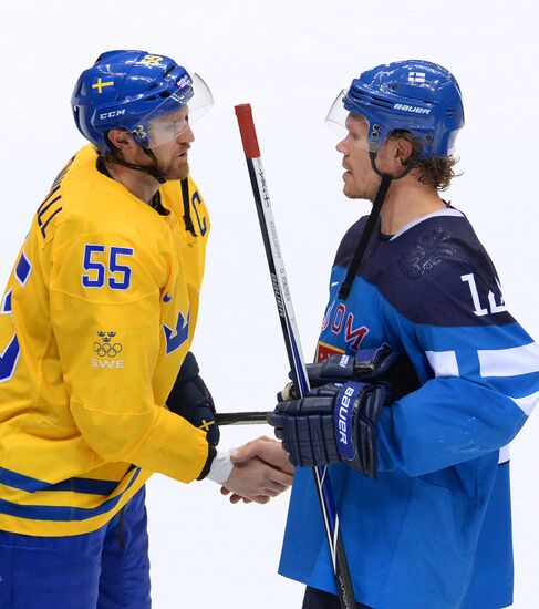 2014 Winter Olympics. Ice hockey. Men. Sweden vs. Finland