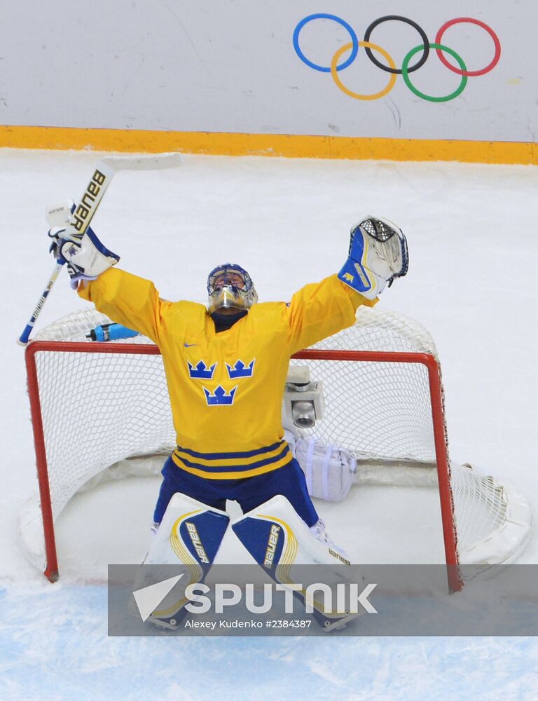 2014 Winter Olympics. Ice hockey. Men. Sweden vs. Finland