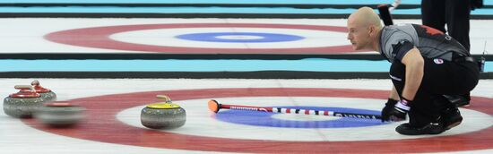 2014 Olympics. Curling. Men. Final match