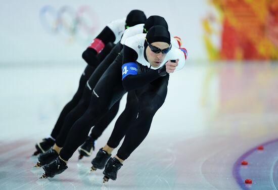 2014 Winter Olympics. Speed skating. Men. Team pursuit. Preliminary rounds