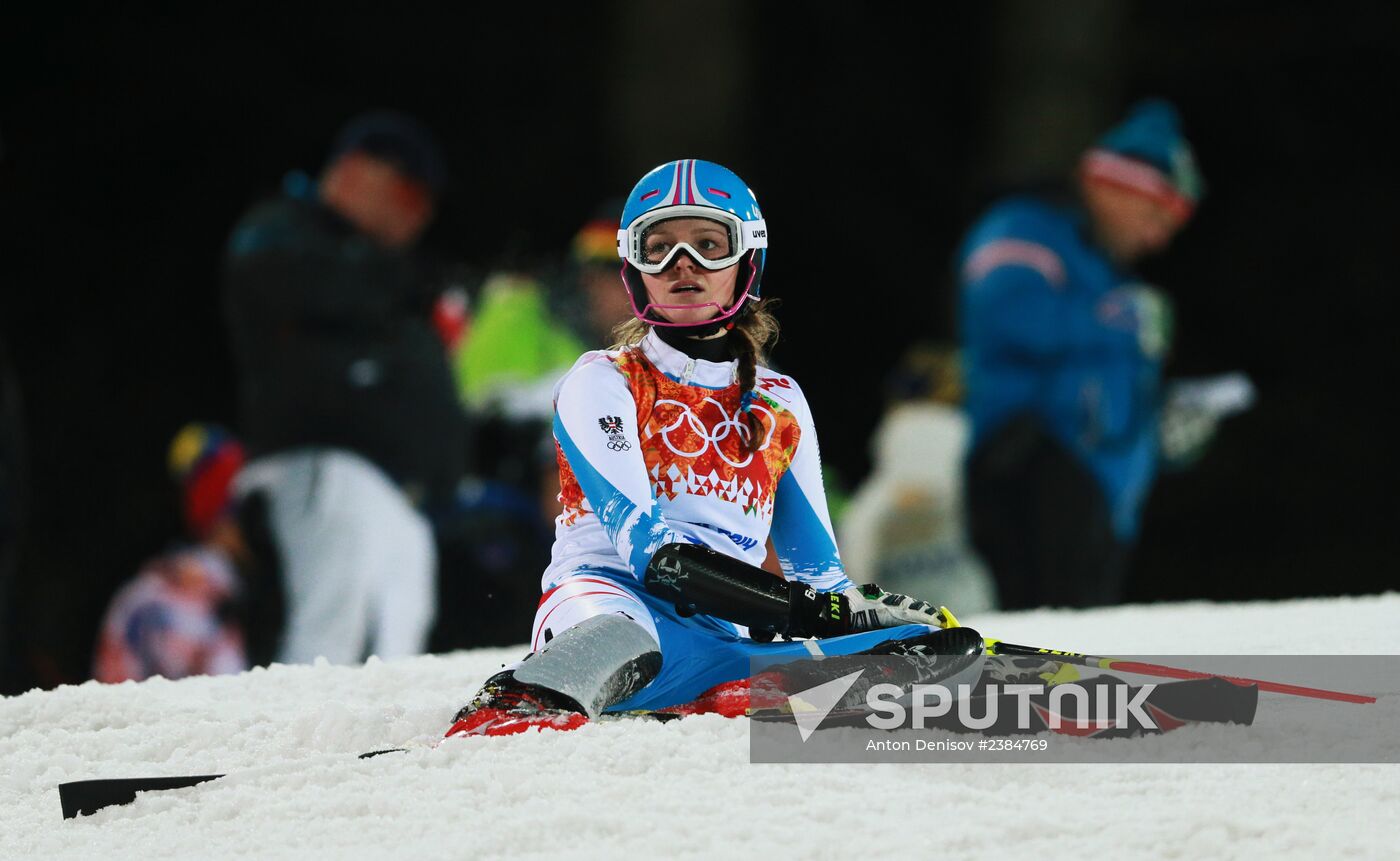 2014 Winter Olympics. Alpine skiing. Women. Slalom