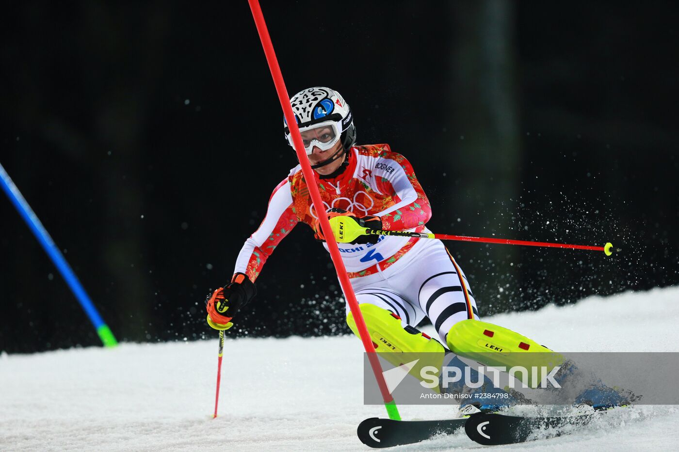 2014 Winter Olympics. Alpine skiing. Women. Slalom