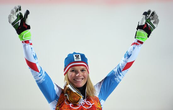 2014 Winter Olympics. Alpine skiing. Women. Slalom