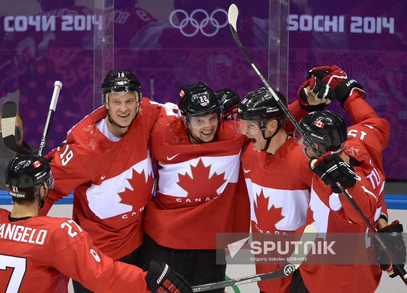 2014 Winter Olympics. Ice hockey. Men. USA vs. Canada