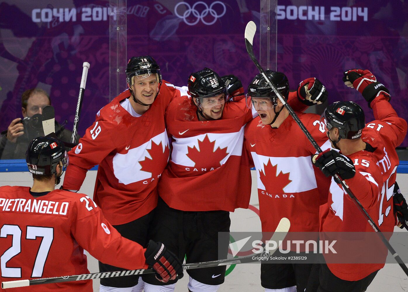 2014 Winter Olympics. Ice hockey. Men. USA vs. Canada