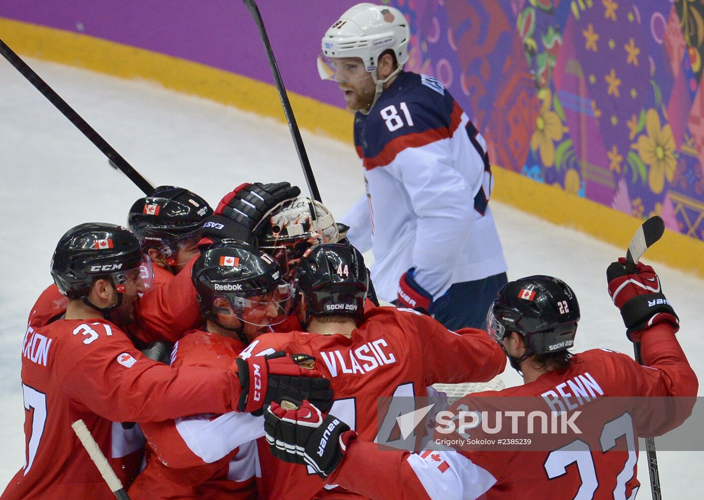 2014 Winter Olympics. Ice hockey. Men. USA vs. Canada