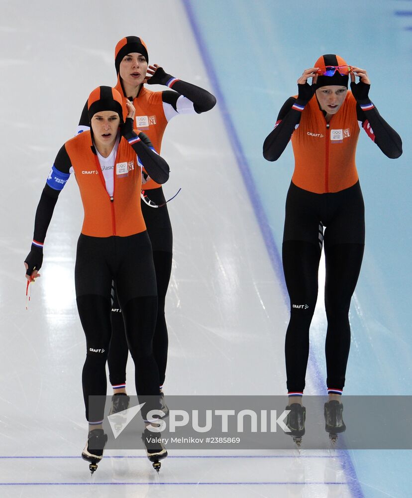 2014 Winter Olympics. Speed skating. Women. Team pursuit. Finals