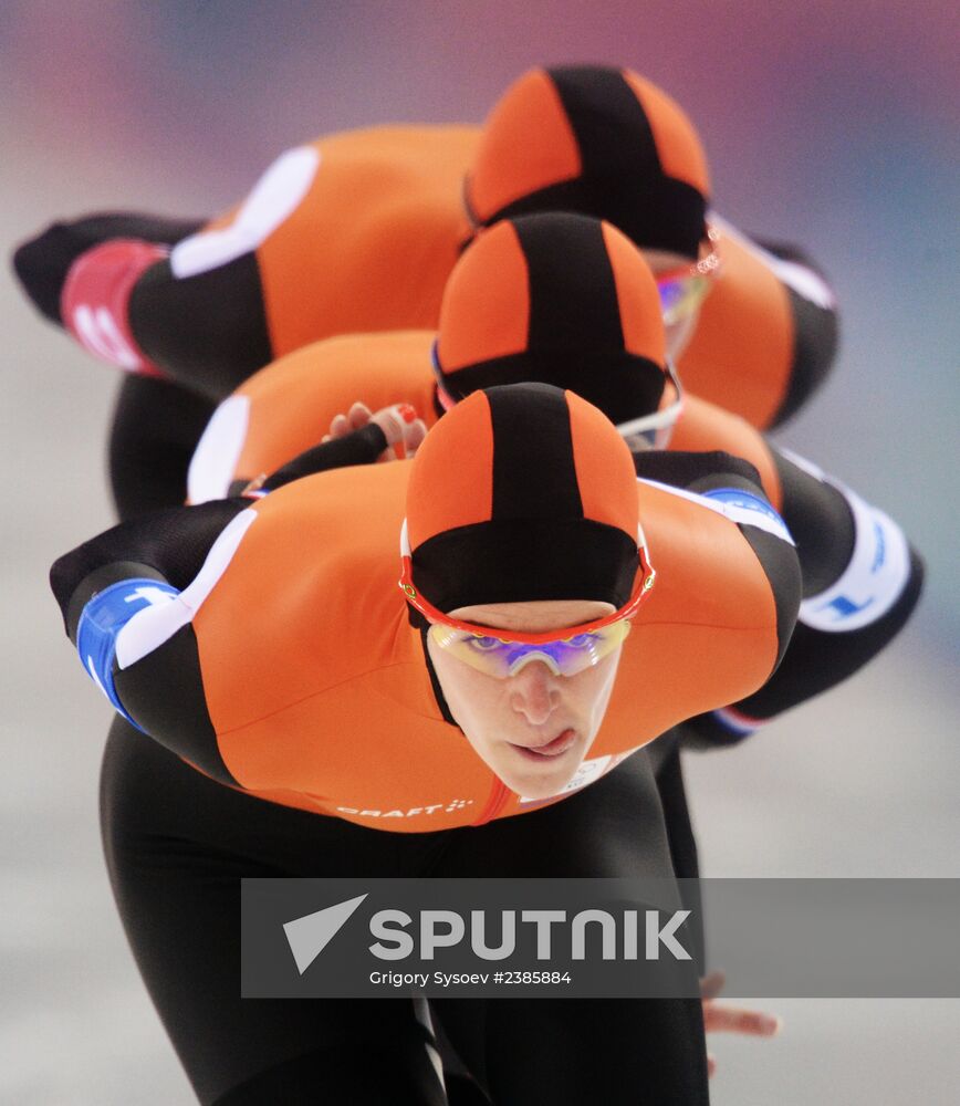 2014 Winter Olympics. Speed skating. Women. Team pursuit. Finals