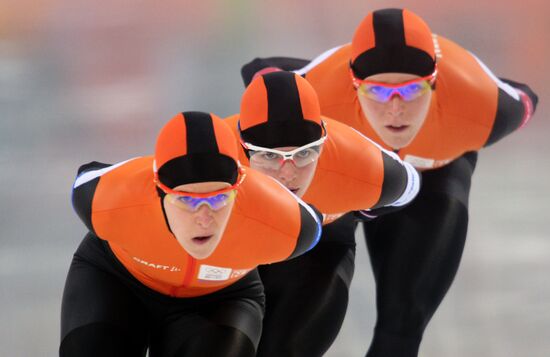 2014 Winter Olympics. Speed skating. Women. Team pursuit. Finals