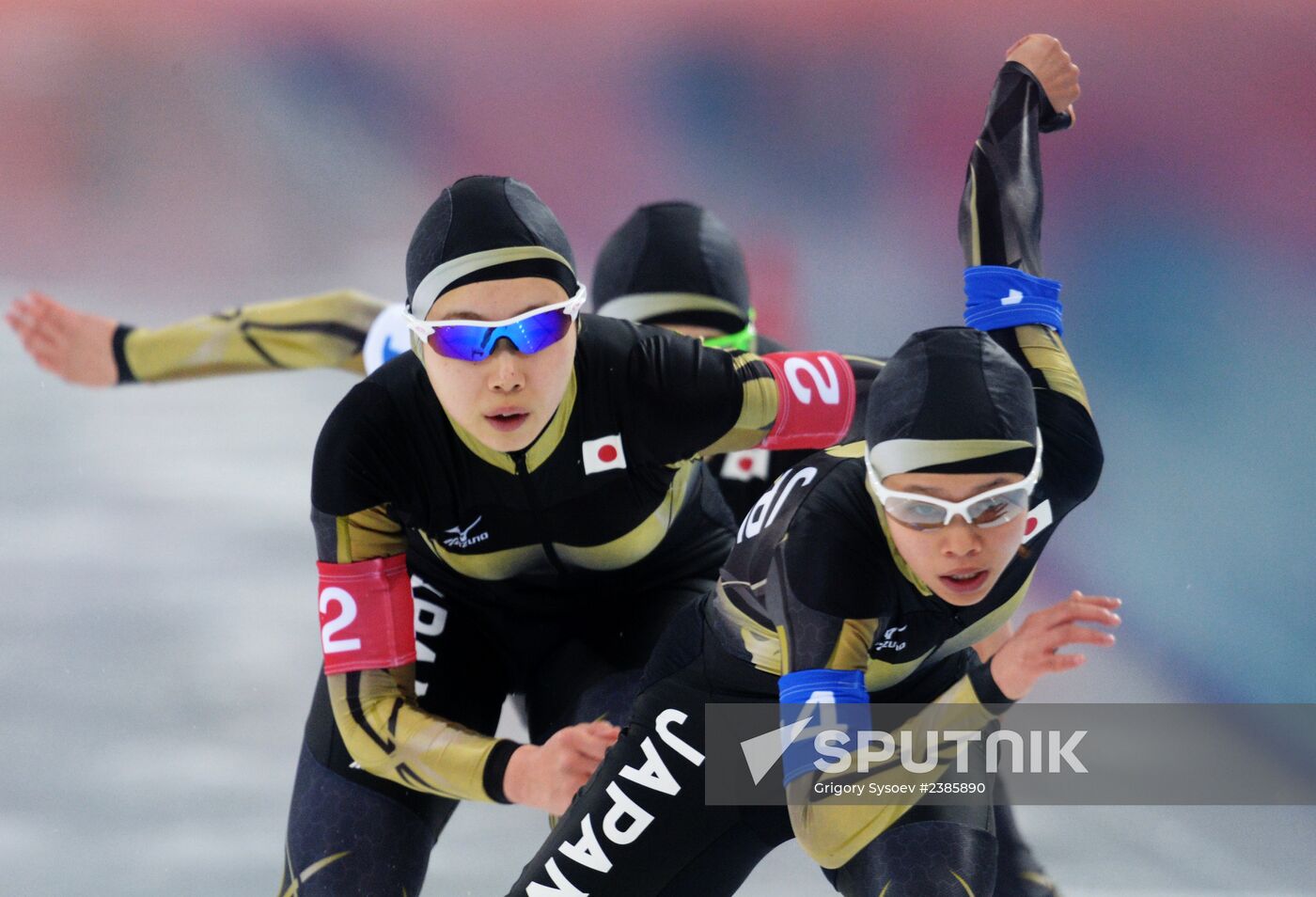 2014 Winter Olympics. Speed skating. Women. Team pursuit. Finals