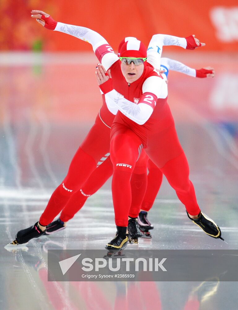 2014 Winter Olympics. Speed skating. Women. Team pursuit. Finals