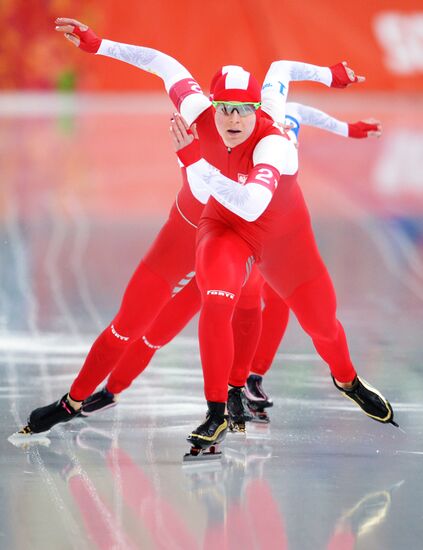 2014 Winter Olympics. Speed skating. Women. Team pursuit. Finals