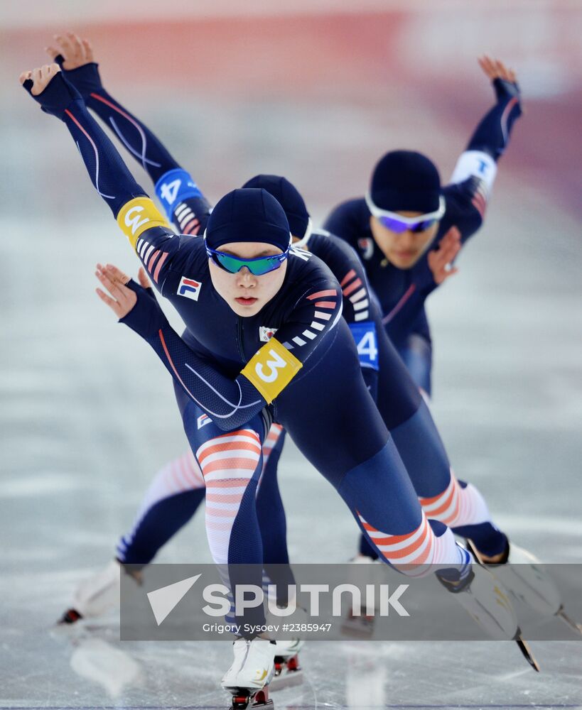 2014 Winter Olympics. Speed skating. Women. Team pursuit. Finals