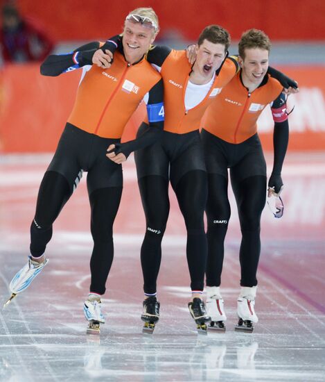 2014 Winter Olympics. Speed skating. Men. Team pursuit. Finals