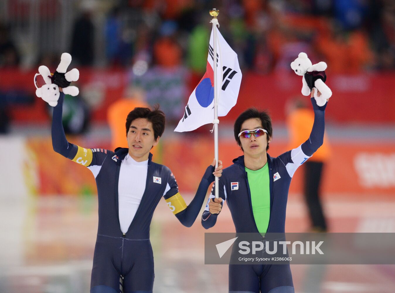 2014 Winter Olympics. Men's speed skating. Team pursuit. Preliminary rounds.