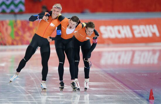 2014 Winter Olympics. Speed skating. Men. Team pursuit. Finals