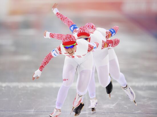 2014 Winter Olympics. Speed skating. Women. Team pursuit. Finals