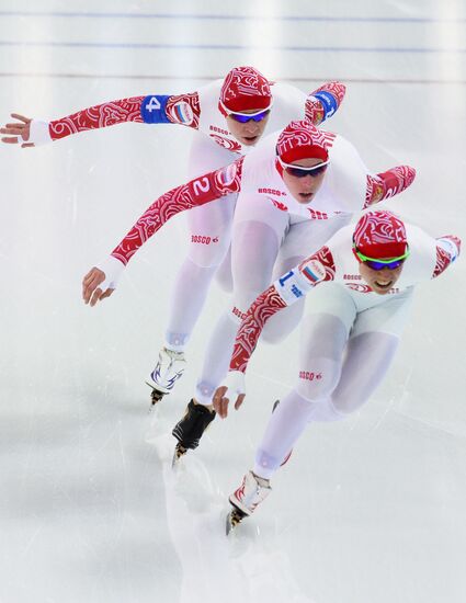 2014 Winter Olympics. Speed skating. Women. Team pursuit. Finals
