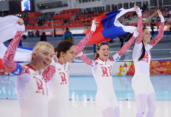 2014 Winter Olympics. Speed skating. Women. Team pursuit. Finals