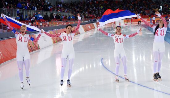 2014 Winter Olympics. Speed skating. Women. Team pursuit. Finals