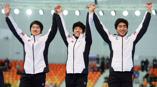 2014 Winter Olympics. Speed skating. Men. Team pursuit. Finals