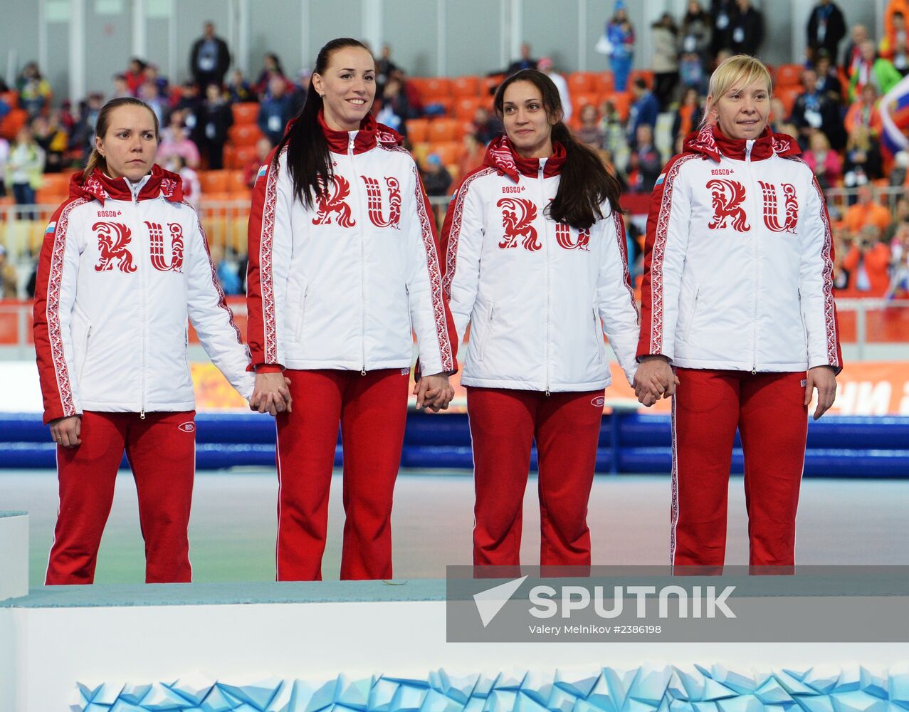2014 Winter Olympics. Speed skating. Women. Team pursuit. Finals
