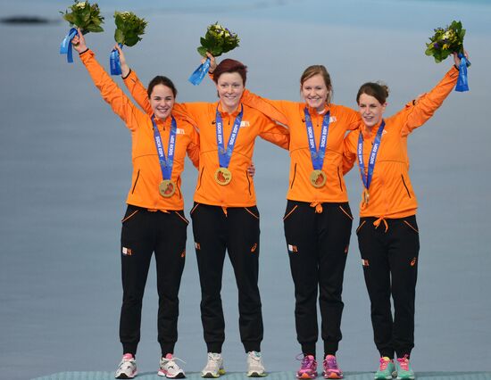 2014 Winter Olympics. Speed skating. Women. Team pursuit. Finals