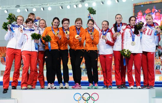 2014 Winter Olympics. Speed skating. Women. Team pursuit. Finals