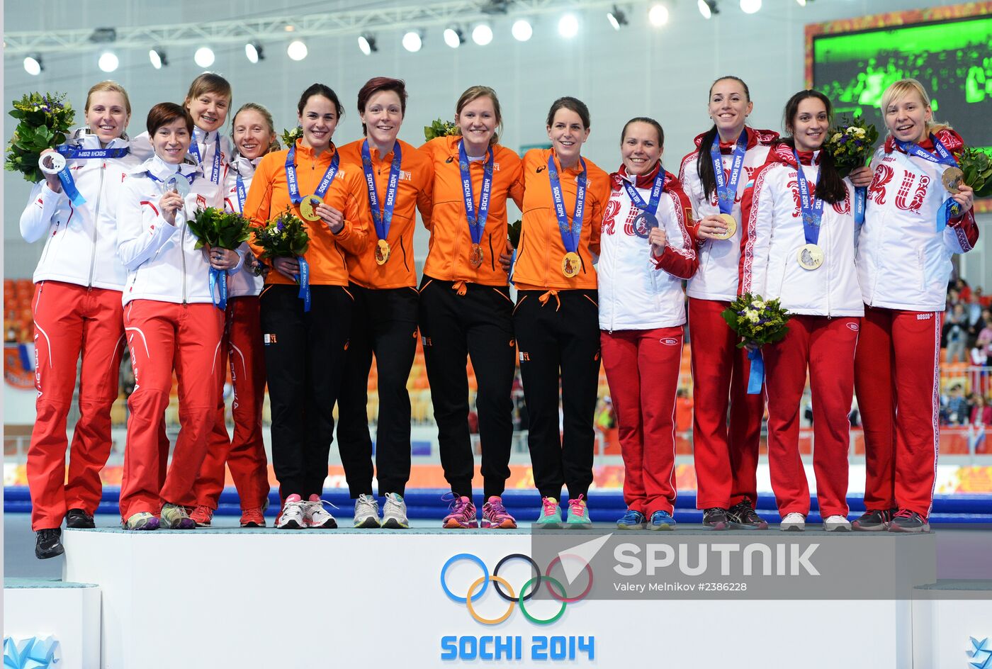 2014 Winter Olympics. Speed skating. Women. Team pursuit. Finals