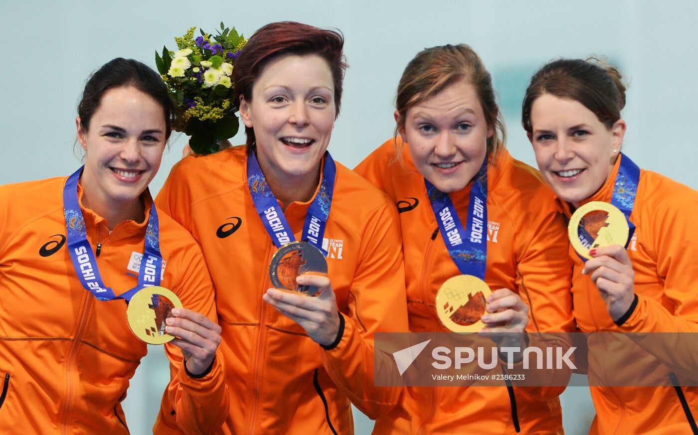2014 Winter Olympics. Speed skating. Women. Team pursuit. Finals