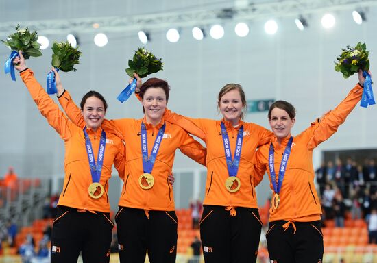 2014 Winter Olympics. Speed skating. Women. Team pursuit. Finals