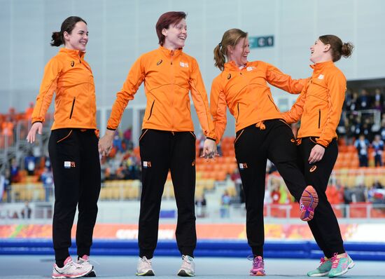 2014 Winter Olympics. Speed skating. Women. Team pursuit. Finals