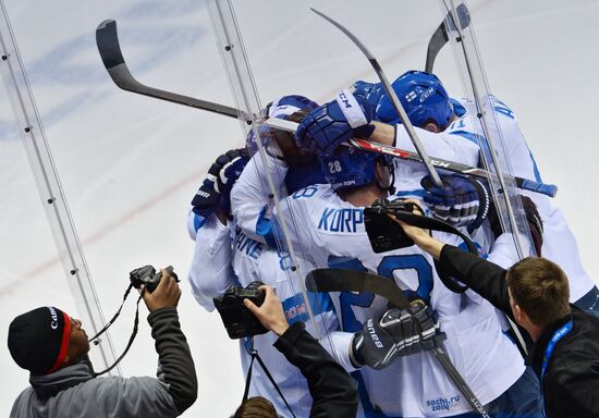 2014 Winter Olympics. Ice hockey. Men. Bronze medal match