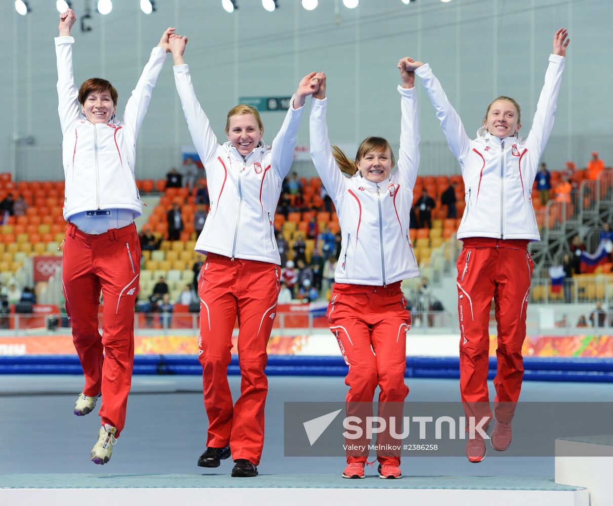 2014 Winter Olympics. Speed skating. Women. Team pursuit. Finals